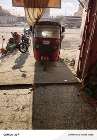 تك تك للبيع من يدي للشراي انكراسويج وكبل للشارع السعر, 2400وبيه مجال ل...