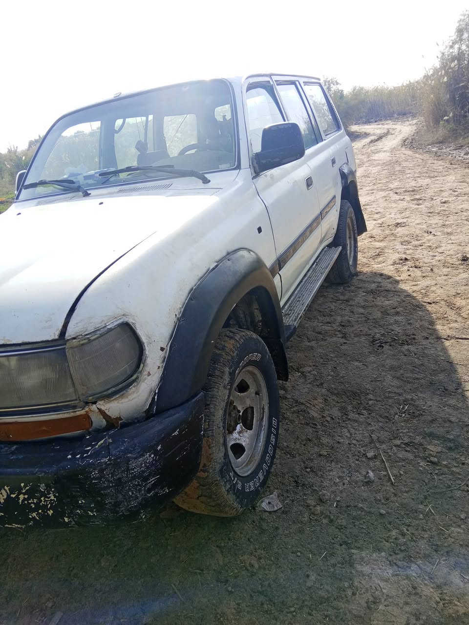 السلام عليكم سياره لاندكروز مونيكا للبيع   مزاد دوله 2004 السياره جهزه من كلشي مكينه  3000 ففتي مكينه وكير شرط تبريد شغال رقم السياره على حساب الدوله السعر 40 وبيه مجال ((***********))
