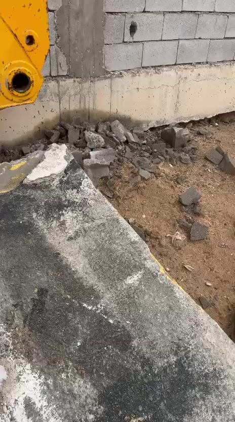 قوطيه جب كرين كاتو مكفوله ونظيفه تشتغل على كرين 20/25طن كاتو موجوده بلبصره
***********
