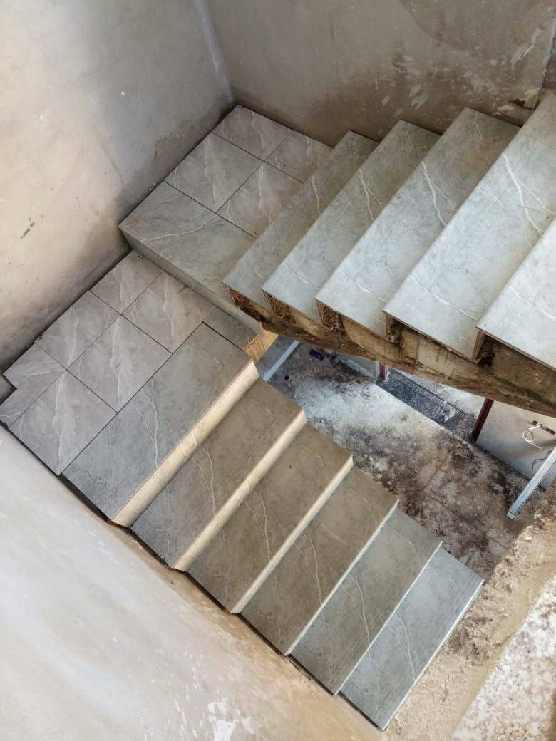 السلام عليكم عملي سيراميك وبوراسيلن شغل هندسي التواصل عل هذا الرقم ***********
