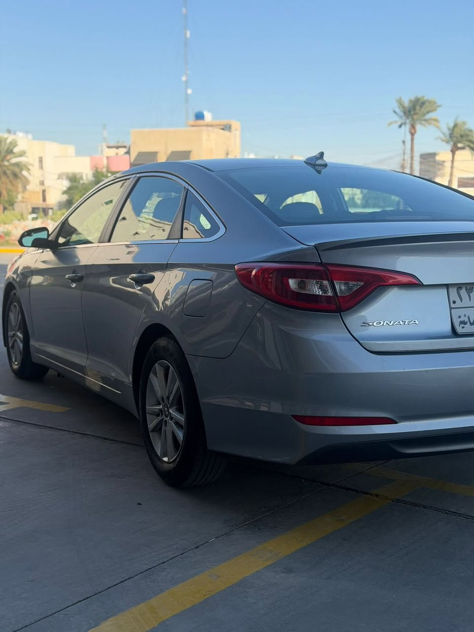 سوناتا 2016 وارد امريكي
رقم سليمانية القديم 
بأسم كردي شرط التحويل 
ماشي 160 
السيارة كلش نظيف مامعتازة شي 
الحادث بنيد الوجه مالتة ونفسة مصلح لا دواخل ولا شواصي وباب السايق امبدل بلادي 
المحرك مفتوح معلين الكازكيت مالته ( من شتريتهة هيج هي ) خير من الله 
(2400 جي دي اي )
السعر 120 
العنوان الغزالية 
رقم
***********
