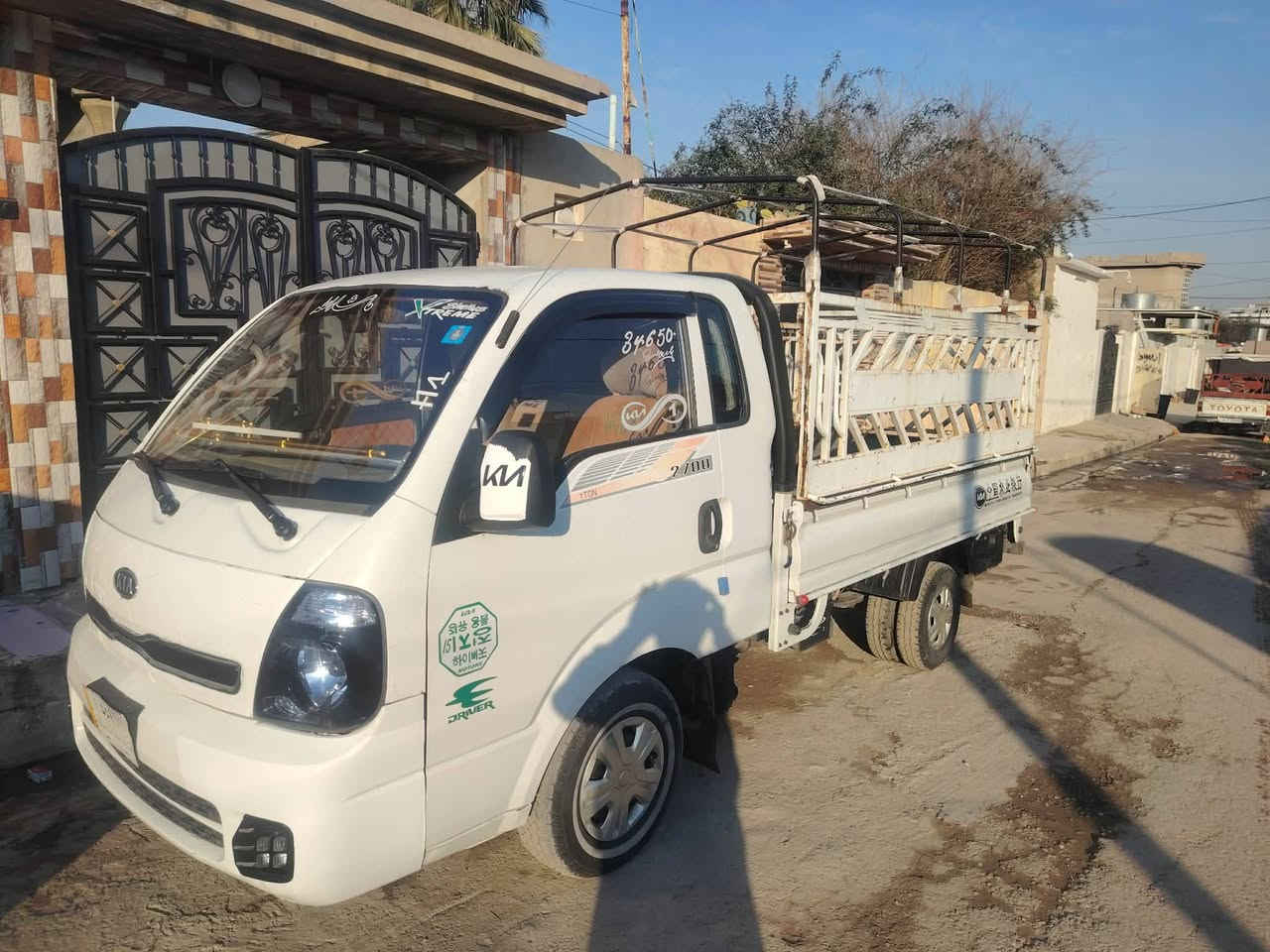 سلام عليكم كيا للبيع موديل 2013 رقم نينوى الماني سنويه عضم راعيه متوفي ابيعه مكفولة كفالة عامه السعر 75 وبيه مجال رقم الهاتف ***********
*********** مكان السياره موصل
