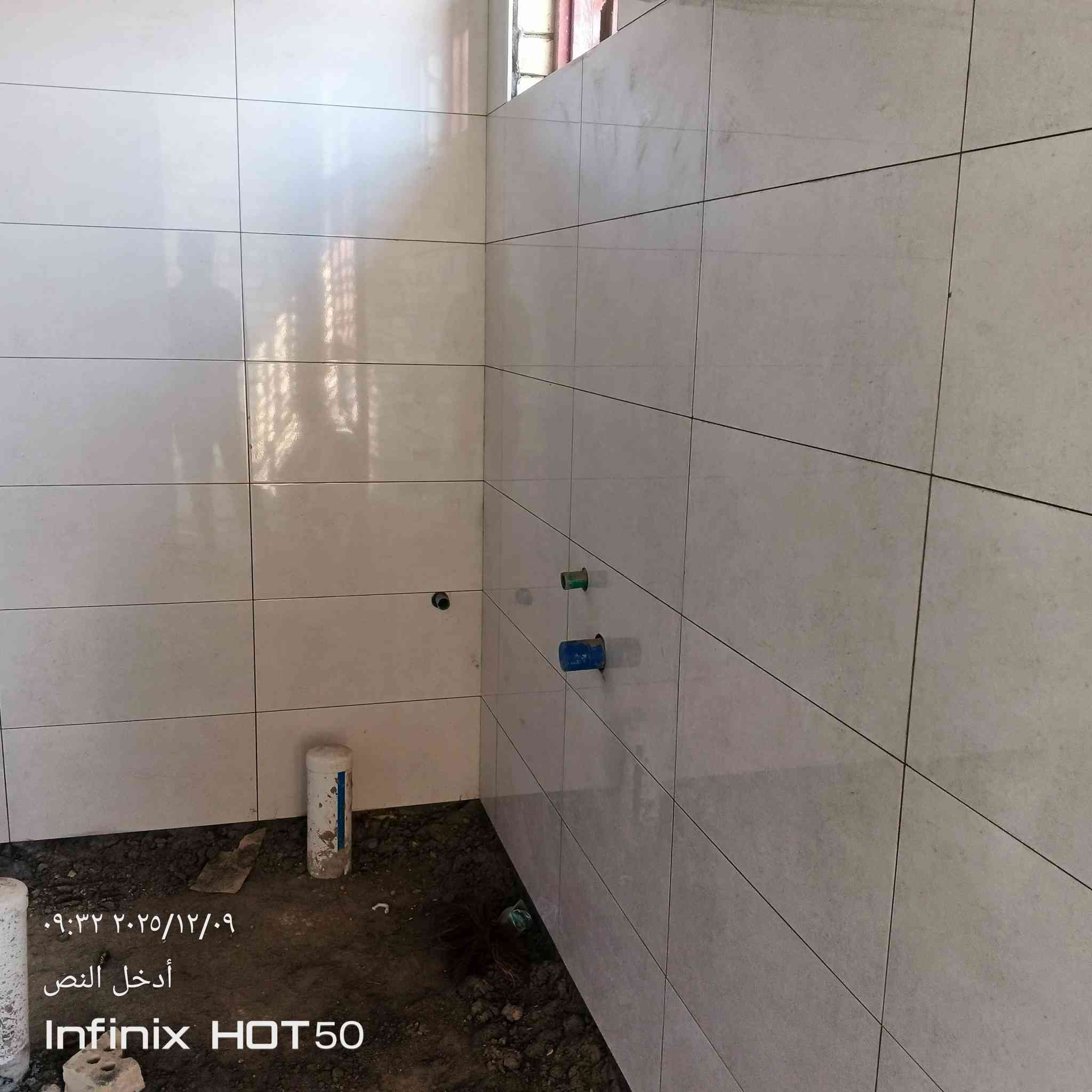 سلام عليكم خلفه سيراميك شغل درجه أوله شغل تسليم مهندس اي غلط بل شغل يطلع أخصر مواد كامله لبو لبيت شغل هندسي كادر متكامل وشغل فول نضافه هاذا رقمي ***********
