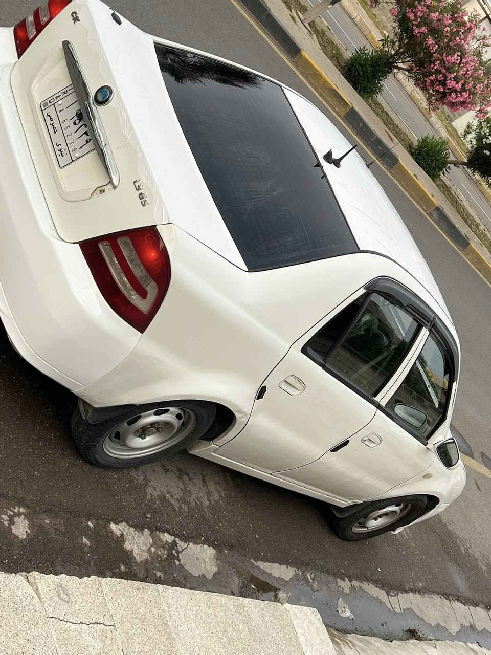 السلام وعليكم للبيع سي كي رقم نينوى
بسعر مناسب جدآ      بدون ضرر (كليين) 

بيها اسفل الجاملغ الوره شبر صبغ غير شي ماكو نهائي
كير محرك شرط 
طخم السياره وره وكدام شرط 
التبريد بشرط ثلج☃️
شاشه اندرويد 
كامره
سماعات السياره كلها شغاله 
داخل لونين 
شرط التحويل 
للاستفسار اكثر 
*********** 
مكان السياره موصل
