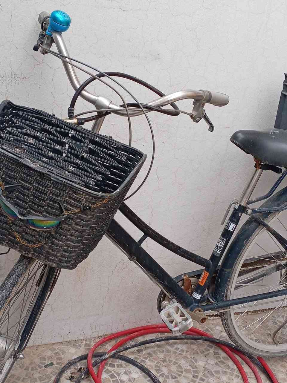 باسكل للبيع الحجم 27 السعر 60 الف
مكان حي الانتصار شارع 60
للتواصل ***********
