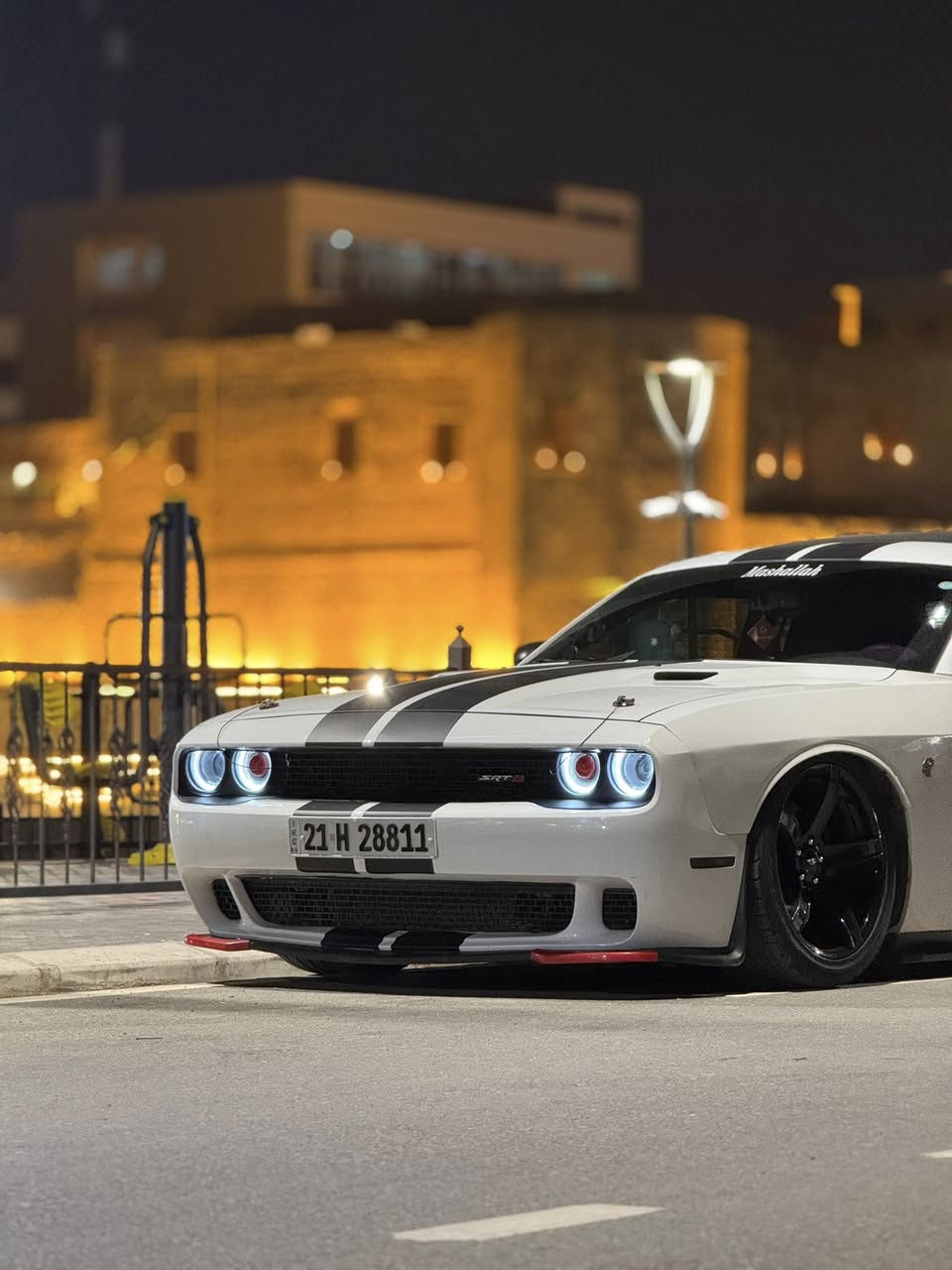 السلام عليكم للبيع
جالنجر 2014 خليجي
فول الفول
بجم محدث هيلكات
كير مكينه كفاله
صدر خلفي وامامي جديد
داخل جلد كشنات كهرباء +هيترات
شفتات بلستيرن +نظام اسبورت+كروس سرعه 
فتحه سقف
شاشه اندرويد +حساسات خلفيه
هزه وبراد جديد 
سنويه جديده لحد ٢٠٣٠ بسمي
العنوان ￼ ‏محافظة دهوك
السعر ١٣٣ وبيها مجال بسيط
***********
