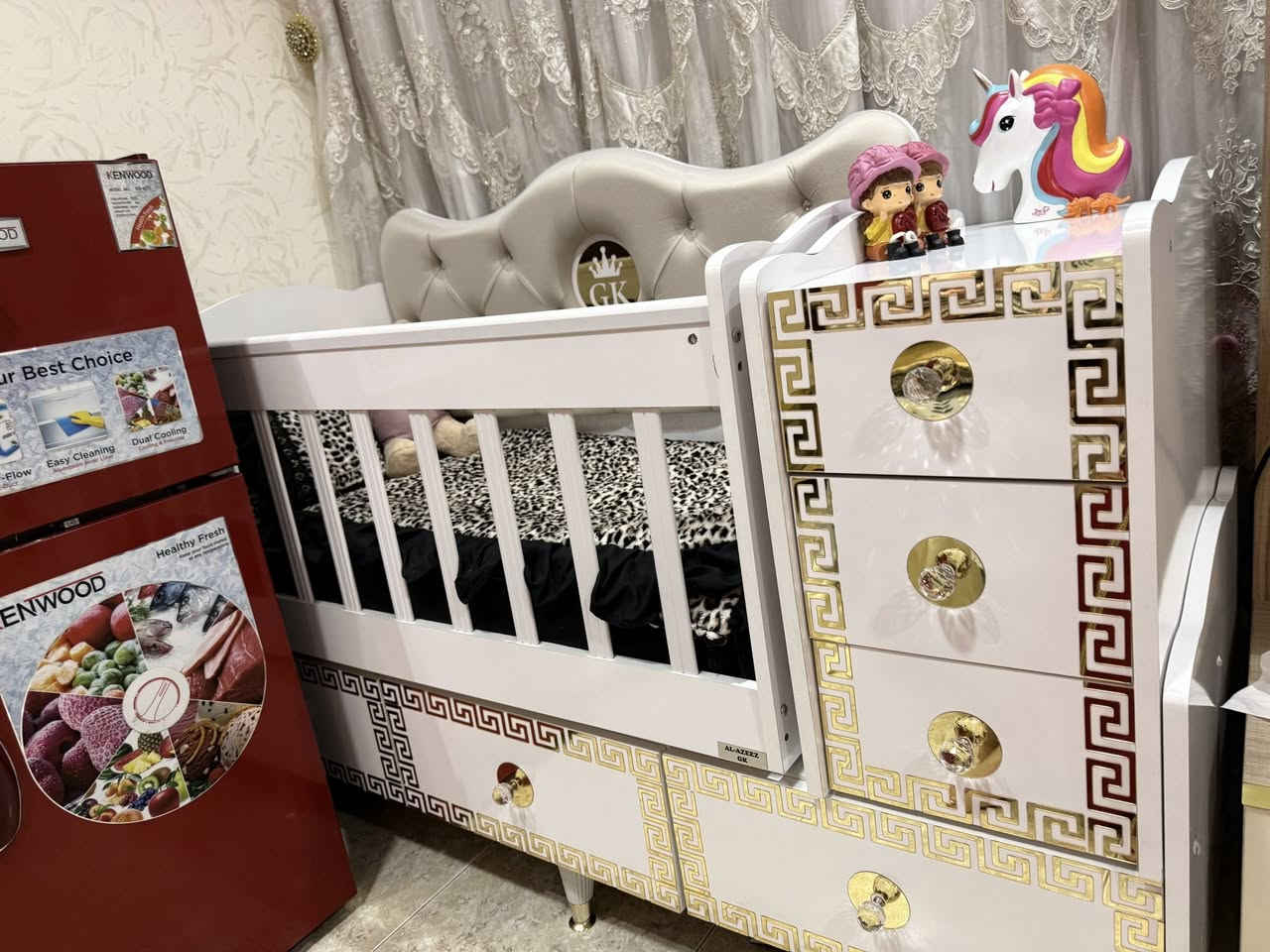 للبيع كاروك ملكي للاطفال مع مجرات  نظيف جدا غير مستخدم المنام فقط المجرات
السعر خاص


**إذا كنت صاحب هذا الإعلان وتريد حذفه لأي سبب، رجاءا أرسل رسالة إلى الدعم الفني**