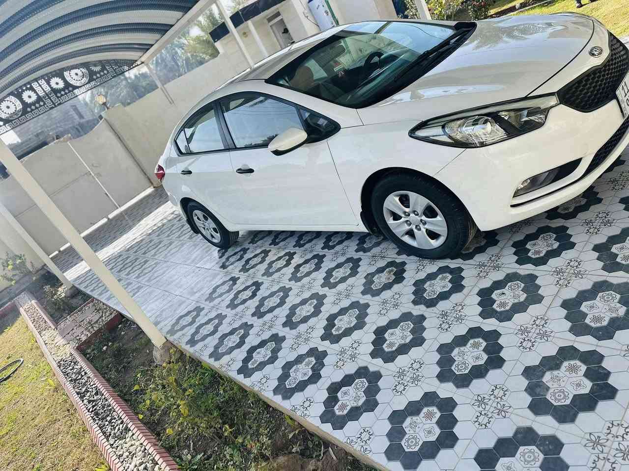 سيراتو ٢٠١٤ خليجي مكفوله محرك ١٦٠٠ دوش مكفول 
تخم تاير صدر جديد رقم بغداد دولي هزه جديده 
***********
مامتواجد عل فيس
السعر ١٢٠ وبيهه مجال
