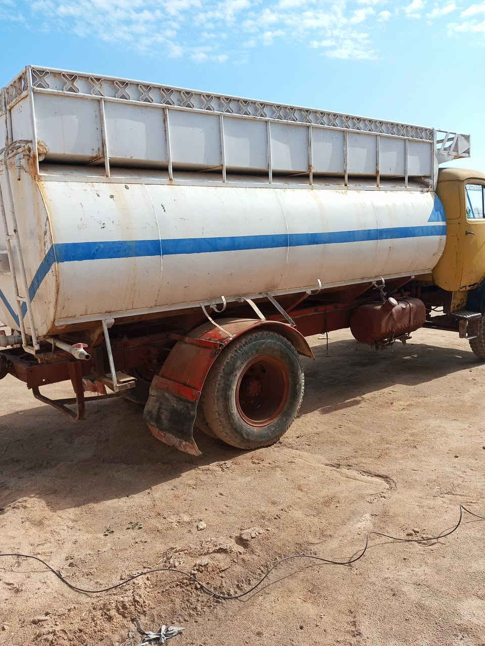 السلام عليكم تانكي ابو ردين للبيع مكاني النجف تانكي جديد السعر مليون وربع‏‏‪***********‬‏.. مليون و 250
