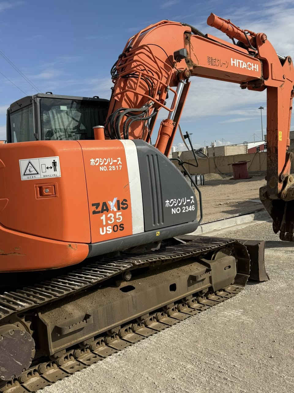 سلام  عليكم حفاره  زت أثريه  موديل 2011كفاله   عامه دخول جديد منفيز  لاستفسار ***********
