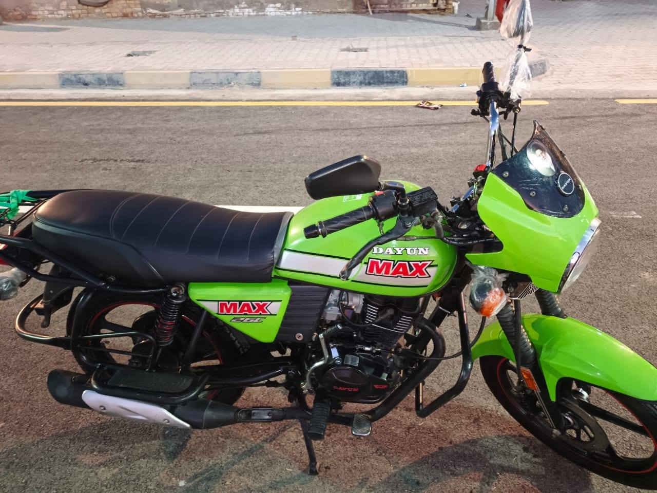 دايوان مرقم موديل ٢٣
بعدهي كارتون تحويل ثاني يوم 
مكاني كوت للاستفسار 
***********
