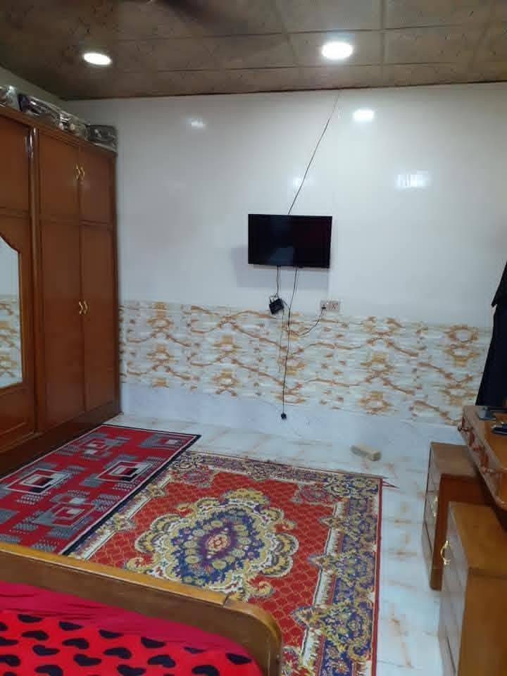 سلام عليكم بيت للبيع زراعي مساحه ٢٤٠متر العنوان النجف كوفه سهله وقريب عله منطقة شبيلي وقريب عله جسر الإمام علي تصال عله رقم ***********
