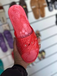 نسائي • ٣٨-٤٢ • ٢٤ زوج