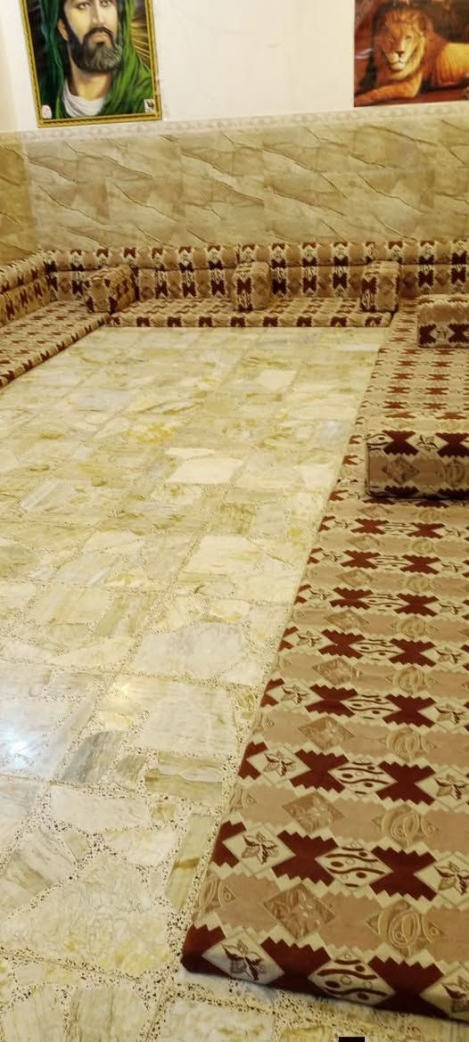 اغراض للبيع جرابي عدد ٣تسكام سعر الوحده ٦٠ كنتور ٥ابواب سعره ١٥٠ جرار عدد ٢ ثنينهن  ٢٥ جلسه نظيفه سعره ٢٠٠وبيه مجال  مرايات صالون عدد٣ سعر وحده ٢٠ تنور شغال سعره ٣٠ تلفزيون قديم ١٥ / ***********
