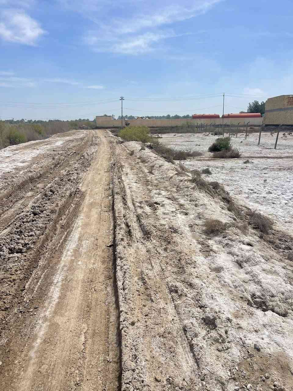 ***********قطعه للبيع مساحه 200 سند 25 العنوان الحمزه الغربي منطقة العلاك خلف معمل ثلج
