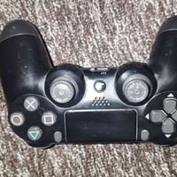 يد أصلية • بلايستيشن