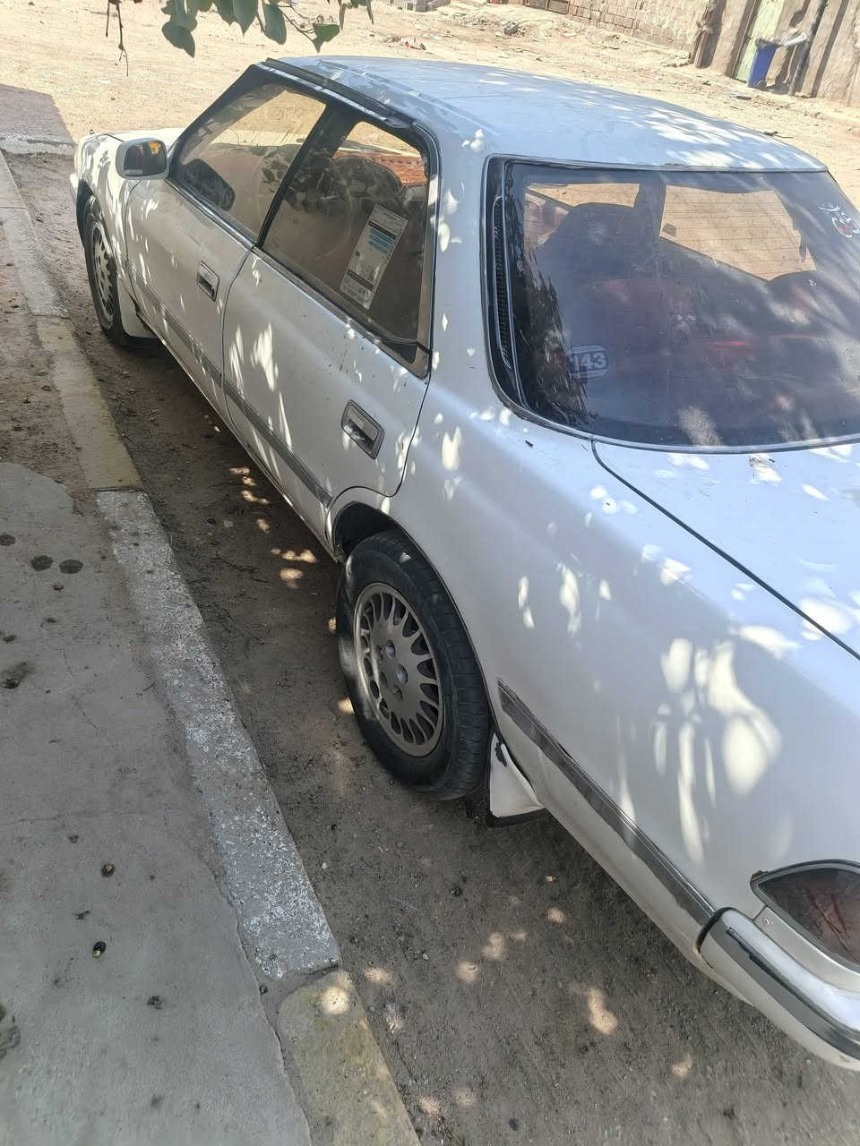 السلام عليكم
مارك كصيف مديل 91
 محرك ونجي 
رقم جديد السنويه منتهيه صار شهر 
مرشوشه جماليه
كهربائيات كلها شغاله 
التبريد الكمبريسر والفان شغالات بس بيه ليك
السعر 38$ وبيها مجال بسيط
مكان السياره خور الزبير 

‏‪***********‬‏
