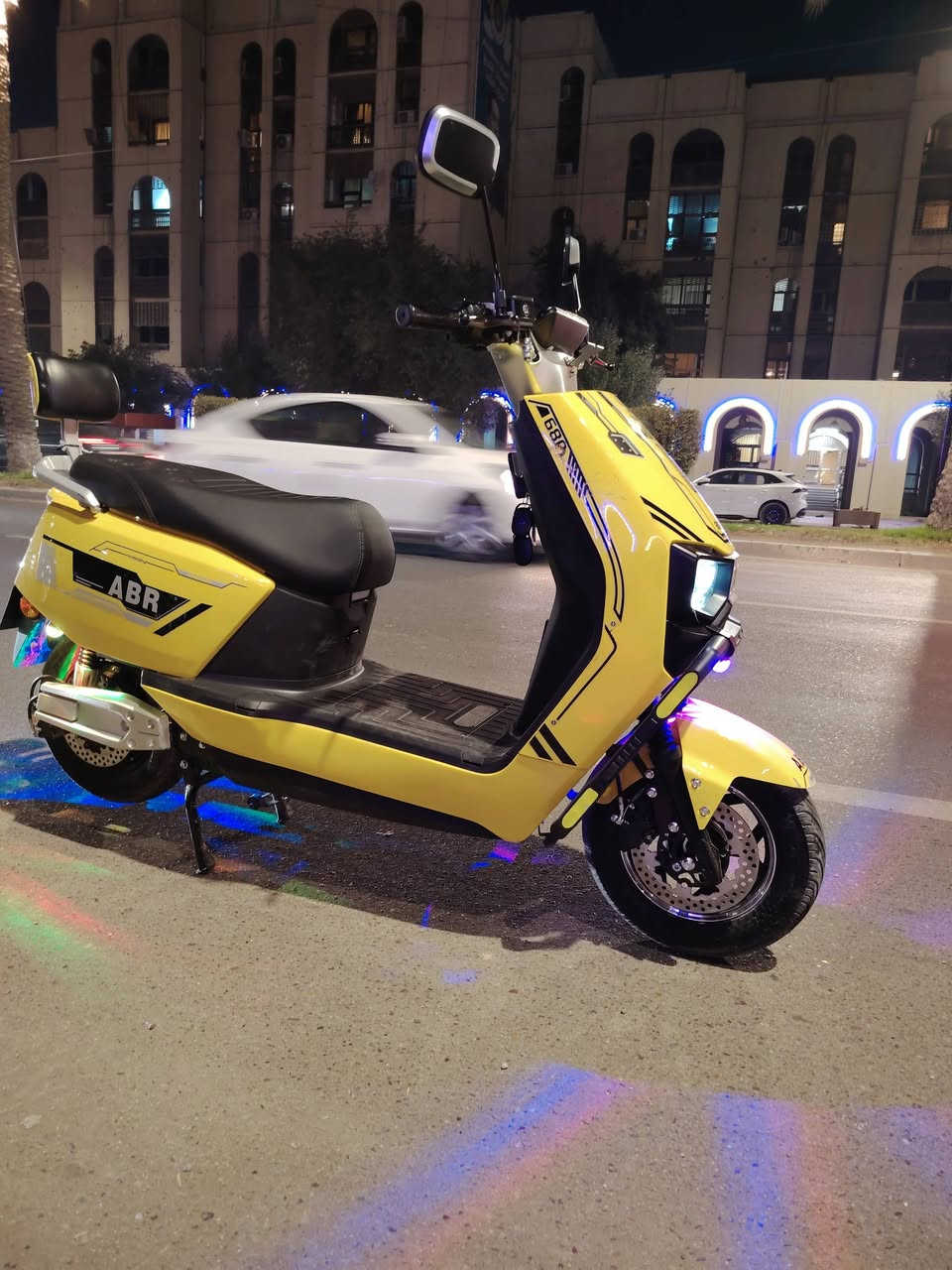 *********** مكاني بغداد دراجه نظيفه جديده السعر 700 وبيها مجال واللي يحب هذا رقم  واللي يحب هذا رقم يتصل عليه بها مجال
