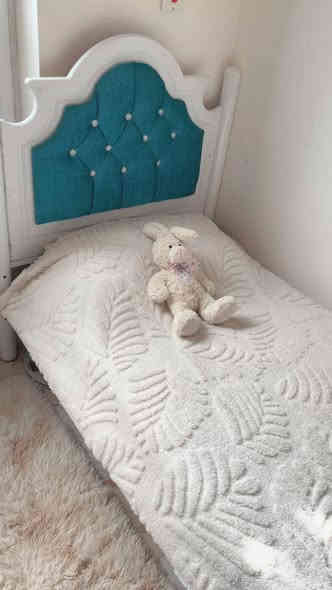 السلام عليكم يوجد للبيع جرابي مفرده  نظيف جدا حتى إذا تلاحظ بعده بالغلاف  مستعمل قليل جدا  بدون اي عيب مثل ما تلاحظ الراسيه مخمل ازرق ثابته ونظيفه 
هنه ٣ جرابي اذا تشتريهم كلهن اكو مجال بالسعر
والاستفسار على السعر ارجو التواصل على هذا الرقم ويتوفر واتساب 
***********
العنوان الرمادي ٥ كيلو
