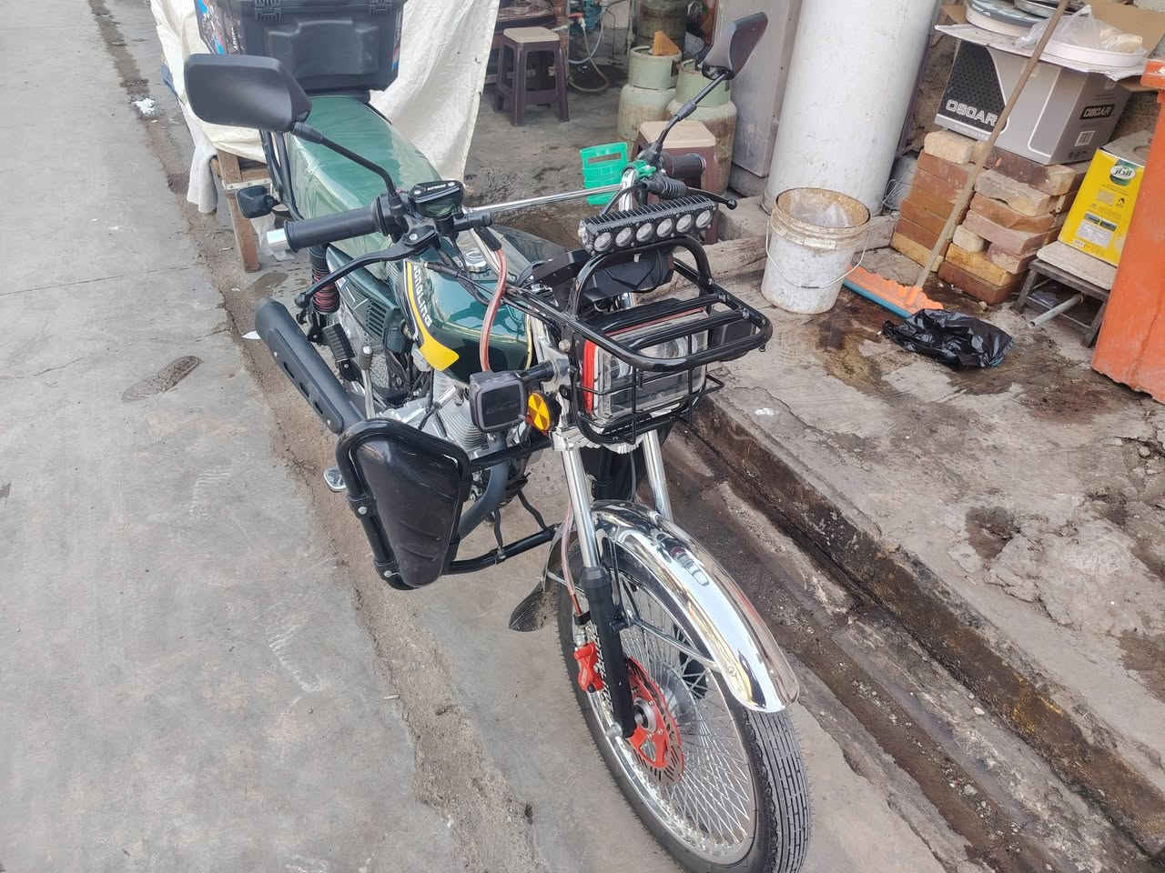 دراجه سونيك موديل 26بعده عله وضع الشركه الشراي يتصل عله الرقم 725وبي مجال ***********مكاني الحويجه داخل
