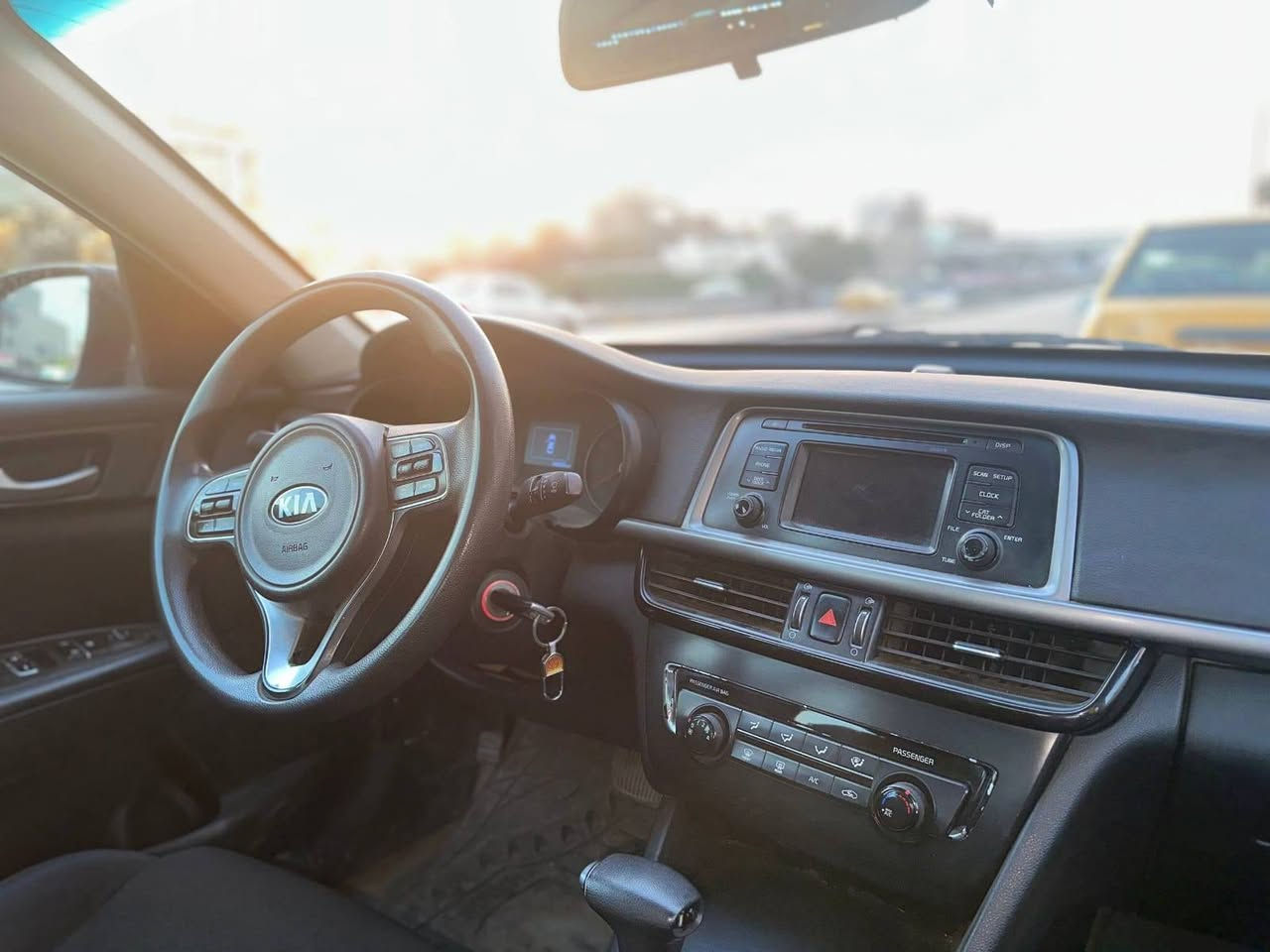 السلام عليكم
اوبتما للبيع موديل ١٧ السياره بيها قطعه ونص فقط حادث مال أمريكا بدون اي داخل شرط السونار السياره جديد عل وضع الشركه كير مكينه كفاله تخم تاير  تبريد عل السويج محرك ٢٤٠٠ السياره في كربلاء السياره مال  جناي سنويه ل ٢٩  السعر ١١٩

الاتصال ***********
