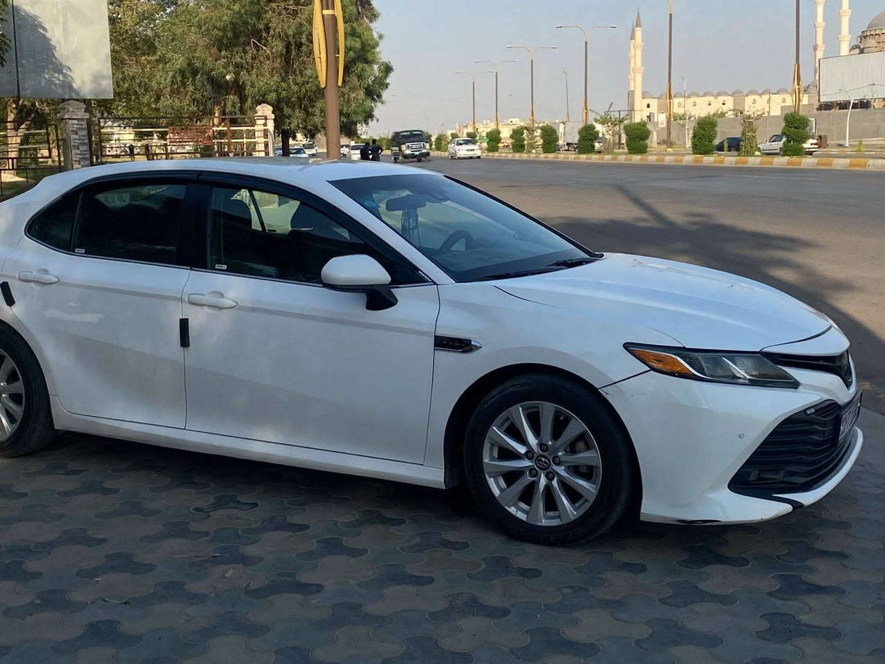 السلام عليكم كامري LE مكفوول بدون صبغ (شبر بارد فقط) موديل 2018 سعر 182 وبي مجال
استخدام بيتي سنويه جديده وهزه 
للاستفسار. ع التفاصيل البقيه ` ***********
