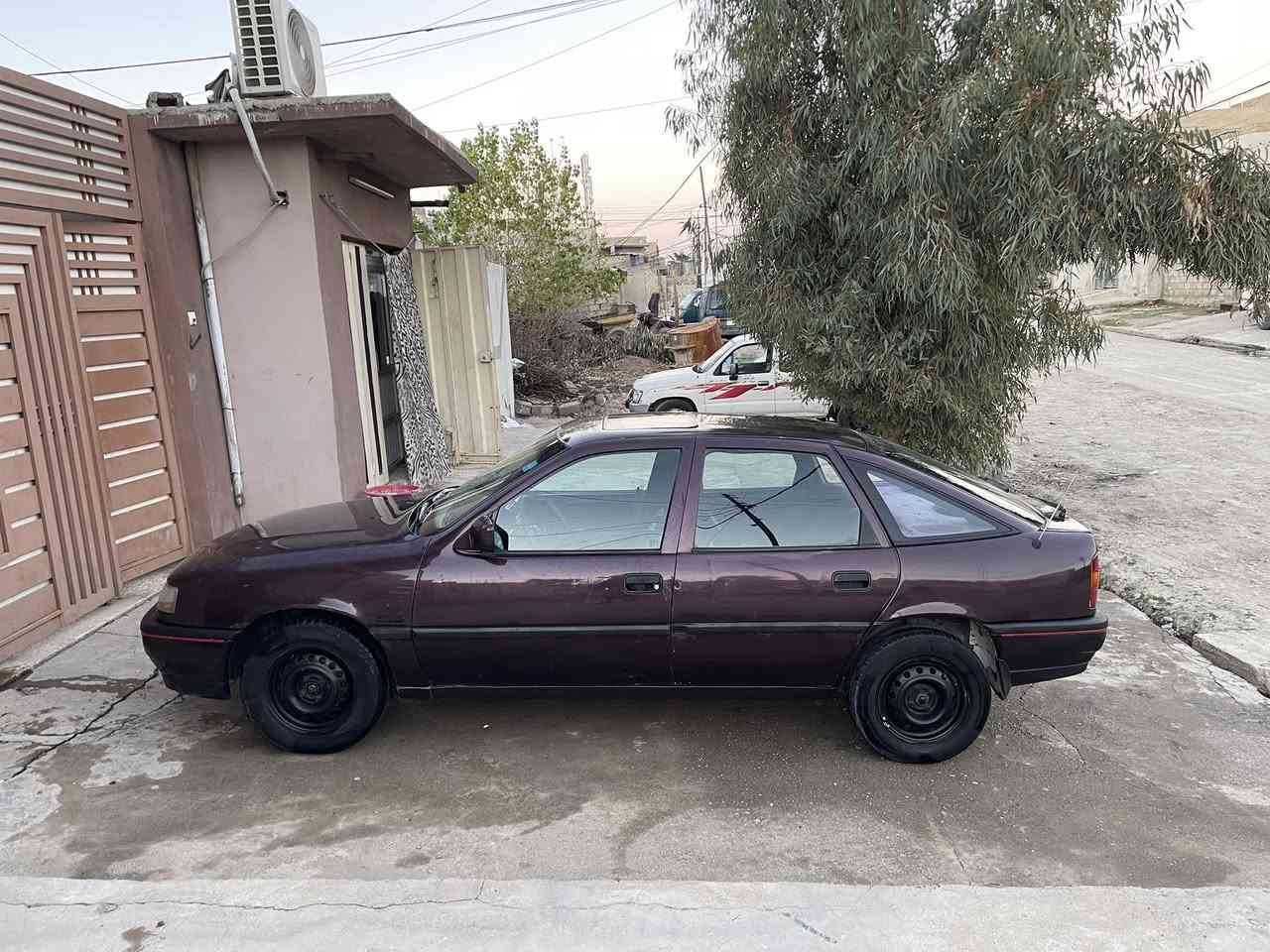 فكترا جنطة 
حجم 20 
صبغ دوائر ودوسات 
سقف مطوز من تقحيل 
سلايت 
قفل مركزي 
جام كهرب 
كير عادي 
رقم نينوى شرط التحويل 
السعر 37
شراي تعال  وتدلل


**إذا كنت صاحب هذا الإعلان وتريد حذفه لأي سبب، رجاءا أرسل رسالة إلى الدعم الفني**