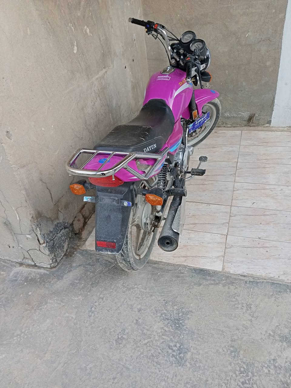 السلام عليكم
دايون عضم لون بنفسجي موديل 2023طالعه بل2024 دراجه نضيفه ما ناقصها شي السعر خااص..
مكاني كربلاء الجماليه


**إذا كنت صاحب هذا الإعلان وتريد حذفه لأي سبب، رجاءا أرسل رسالة إلى الدعم الفني**