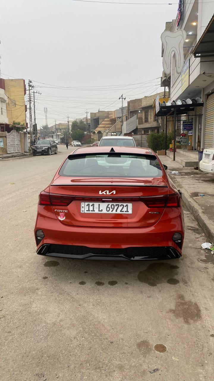 السلام عليكم
كيا فورتي 2022 جيتي لاين مشمشي 

فول مواصفات للاخير اعلى فئة 1/1

حادث خفيف  جاملغ مبدل أصلي نفس الون بدون صبغ والباب مصبوغ ما مبدل أصلي مالها بدون أيرباك بدون دواخل بغداد بسمي تحويل ثاني يوم بيها بارد بل باب مال السايق وبيها رصعه بل جاملغ الخلفي هم مطلعها ثنين ما بيهن شبر كلشي مذكور 

سونار موجود

مكينة 2000 دوش 

مواصفاتها

فتحه 

بصمه

تشغيل عن بعد

بصمه ابواب

تحكمات

كشنات كهرباء 

كشنات تدفئه تبريد

داخل اسود 

صندوق ذكي 

تبريد قطعتين

رادارات امامي خلفي جانبي

لد امامي نهاري وخلفي 

حساسات 

انظمة قيادة 

شاشه وكامرة 

ترحيب عند الاقتراب

وهواي موصفات بيها معروفه هيه

ترقيم  بغداد بإسمي تحويل مباشر 

سيارة جديدة  بلعافيه ع الياخذها 

السعر 168 وبيها مجال بسيط كلش مدوشمه كاعيه جلد أسود

مكان السياره بغداد البلديات بيها ويل أسود تريد ويلها البلادي أو الأسود 

***********
