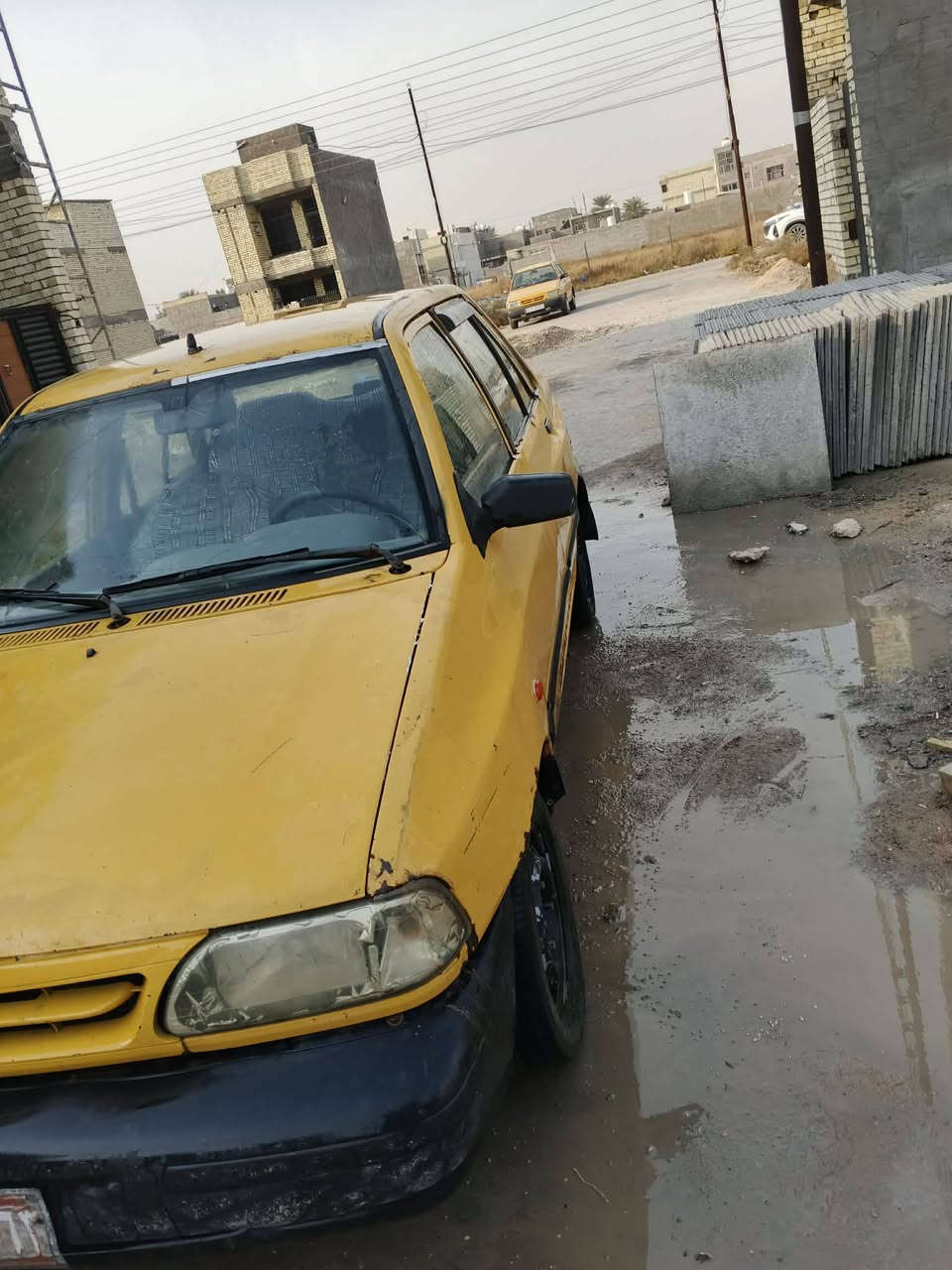 سايبه للبيع موديل 11رقم احمر بيه تحويل شغاله مابيه اي نقص كبل للشارع السعر 13/.  *********** مكاني بابل المسيب
