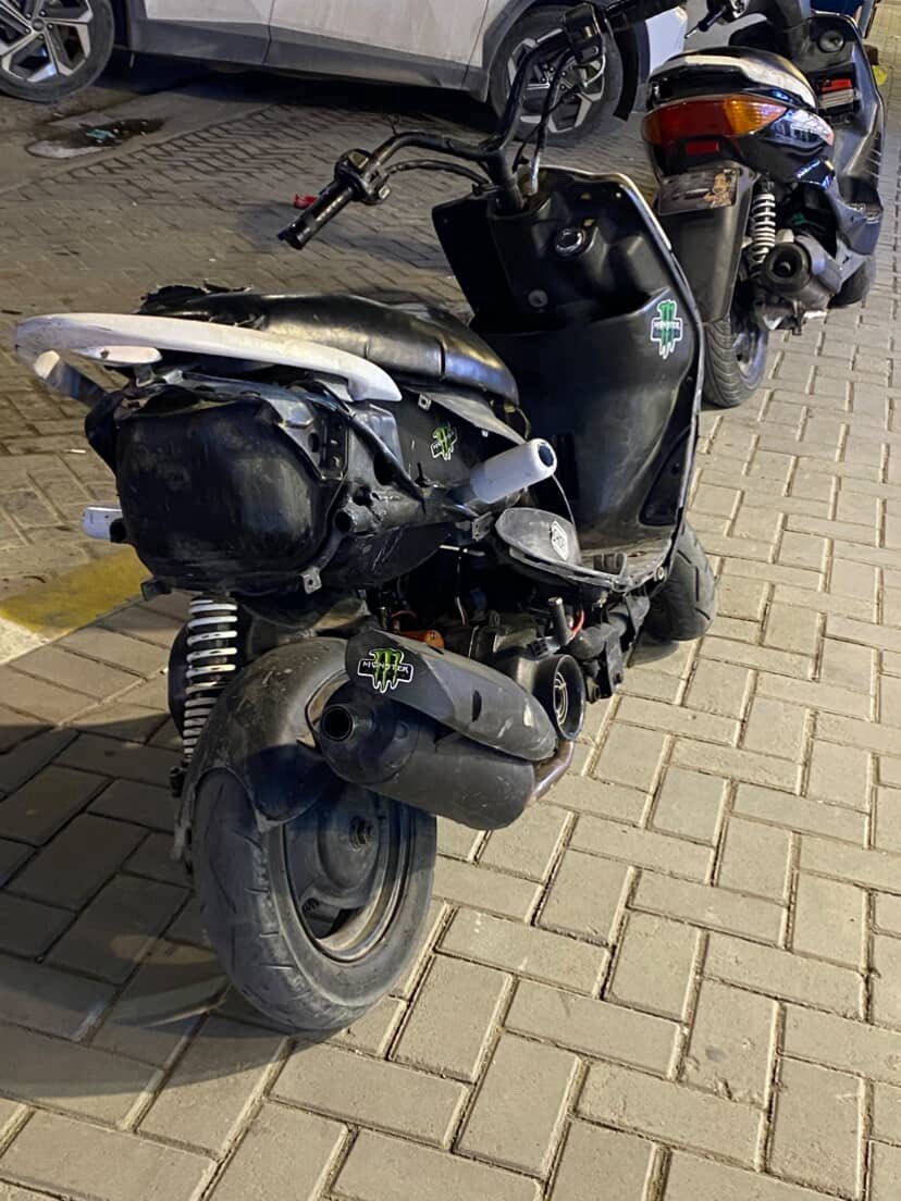 السلام عليكم دراجة ماكس عدلة مال لعب بوشة ٤٩ شلعة معدل تخبل الدراجة بيهة سلف بس شخاطة مابيهة + راجز السلف متطشر رايدهةة ب 350 او بيهة مجال مكاني بغداد العامرية الرقم*********** مابي واتس اب هاذ بس رصيد … هاذ بي واتس اب ***********
