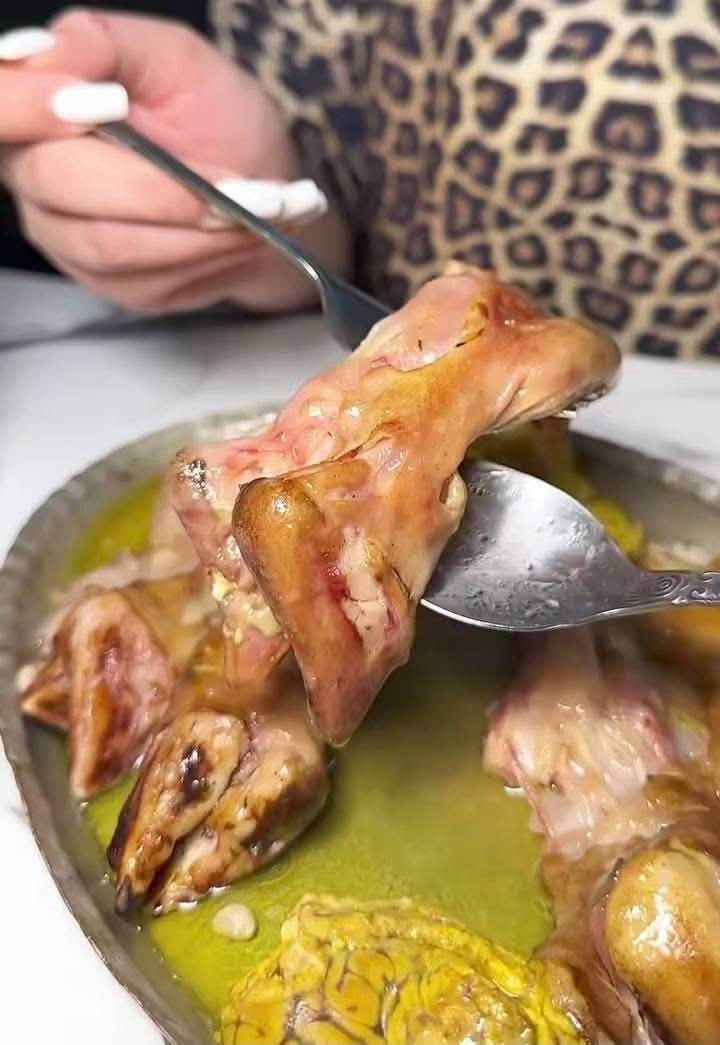 بيع مباششششر😋🤳🏻🤳🏻🤳🏻🤳🏻 للغداء والعشاء

اطلب طلبك بكل راحه من مطبخ  ملوكه طبخ بيت نضافه وطعم مرغوب 🙏🏻❤️

1️⃣العرض الاول 🔥ب  20الف فقط عرض الصينيه العائليه🔥

😋قوزي  لحم 20

😋كبسه لحم 20

😋دليمه لحم ب20

2️⃣العرض الثاني🔥   ب 25 صينيه قوزي لحم مع نص دجاج 

  من مطبخ مأكولات ملوكه😋

للطلب مراسلتي على الخاص او الاتصال على الرقم ***********

توجد خدمه توصيل لجميع أنحاء الصويره 🛵🤳🏻🛵🤳🏻

🔥 🔥
