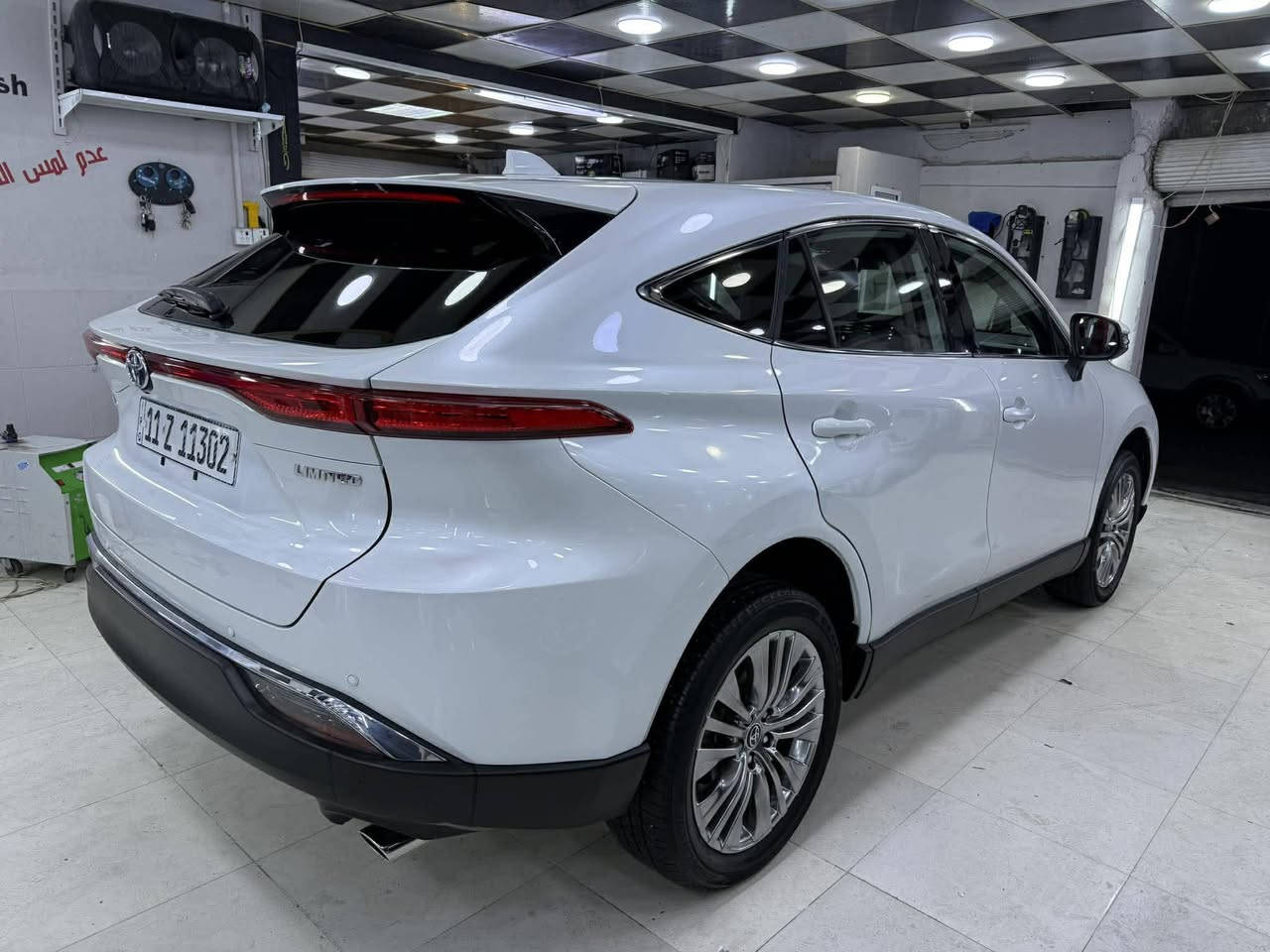 تويوتا فينزا2023 – هايبرد لمتد | فخامة يابانية بتقنيات عالية
سيارة SUV أنيقة تجمع بين القوة والاقتصاد، مع مواصفات راقية تناسب جميع الأذواق!

رقم بغداد بأسمي سنوية وهزة جدد

محرك 2500cc هايبرد

نظام دفع رباعي  (AWD) 3 ماطورات

سقف بانوراما واسع

 داتا شو 

كامرات 360 درجة ( 5 )

مع الوسطية

مقاعد جلد فاخرة بتحكم كهربائي

كشنات تدفئة تبريد خزن ميموري

تدفئة ستيرن

شاشة جبيرة CarPlay

شحن وايرلس

صندوك كهرباء

إنارة LED أمامية وخلفية

6 بصمات + دخول ذكي

تحكم كامل من الستيرن

مري شفط وانارة ترحيب

نظام تثبيت سرعة ذكي والقيادة الذاتية

حساسات أمامية وخلفية مع الرادرات المحيطية

تبريد منفصل قطعتين

سستم صوت jbl ودمام 

ويلكب حجم 19 السعر 230

***********
