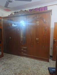 مسرح • ديوان • داخل وخارج