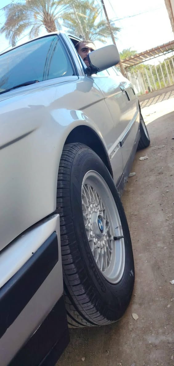 السلام عليكم
للبيع BMW موديل 91 حجم 525 مسكر فانوص رقم بغداد

مكفوله كير ومحرك لاتنقيص ولاتبخير

بجم عريض صبغ عام السياره جاهزه مابيهه اي نقص

السعر 65 $ وبيهه مجال

راسلني او اتصل

***********
العنوان بغداد اليوسفيه 
بي واتساب
