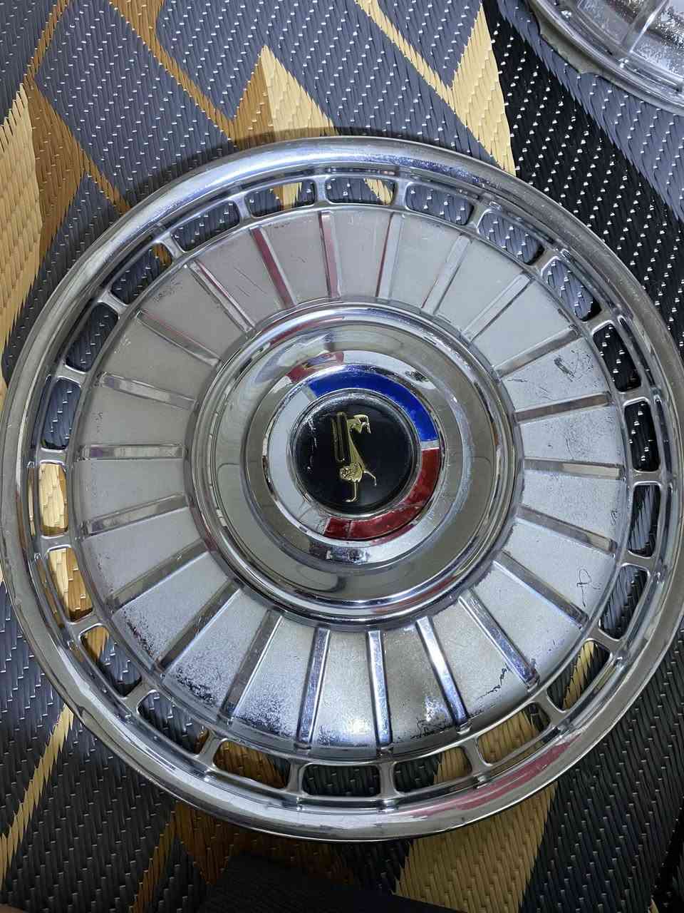 السلام عليكم 
 للبيع تخم كبات ابو الاسد حجم 14
نضافه شوفه عينك كبات حلوات 
***********مكاني بغداد
