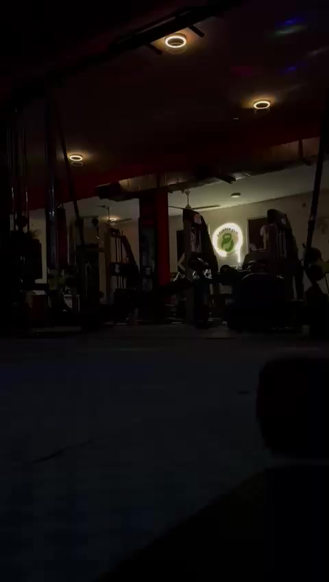 ابدي بالرياضة من مكانج 🤍
كلنا عدنا التزامات واطفال بس خلي الرياضة شي
مثل الاكل والشرب راح تتغير كل حياتج🤍💪🥊
لو مفكرة  تأجلين  التمرين لبعد العيد ❌
اذكري  إن العيد محتاج جسم مرسوم  😎🔥
ابدأي الوكت بعده بايدج  🌙
جم ادفانس  🧿🧿جم متصدر من حيث المساحه والمتابعه
العنوان سبع البور السوداني عمارة الدكتورة موج ❤️🩷


**إذا كنت صاحب هذا الإعلان وتريد حذفه لأي سبب، رجاءا أرسل رسالة إلى الدعم الفني**