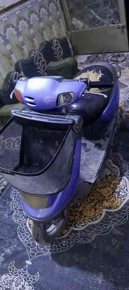 للبيع دراجه منغولي ام السلة دراجه هندر واحد كهربائيات كلة شغال نفص باتري السويج ضايع يرادلها سويج ولشاصي ملحوم مكينة زينة السعر 150 بيهة مجال حك الجية مكاني كربلاء حي الغدير يم الصورة للتصال *********** متواجد واتساب كذالك
