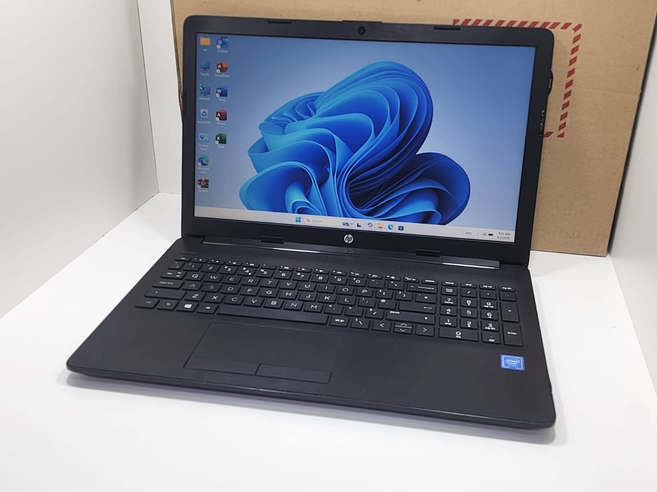 لابتوب hp مستعمل فقط 130 دينار 

 ((مكفووول )) 

 مع جميع اغراضه للبيع 

ممتاز  للاعمال المكتبيه والتصفح والدراسه والتوجيهي والجامعات 

Intel Celeron 
Ram 4 GB 
SSD 256 GB
15 6 inch  

معه شاحن اصلي/  شنته وماوس

 بسعر حررررق 130 دينار فقط
 

#لابتوب@
#laptop@


**إذا كنت صاحب هذا الإعلان وتريد حذفه لأي سبب، رجاءا أرسل رسالة إلى الدعم الفني**