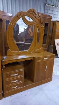 غرفة نوم • نظيفه • استخدام قليل