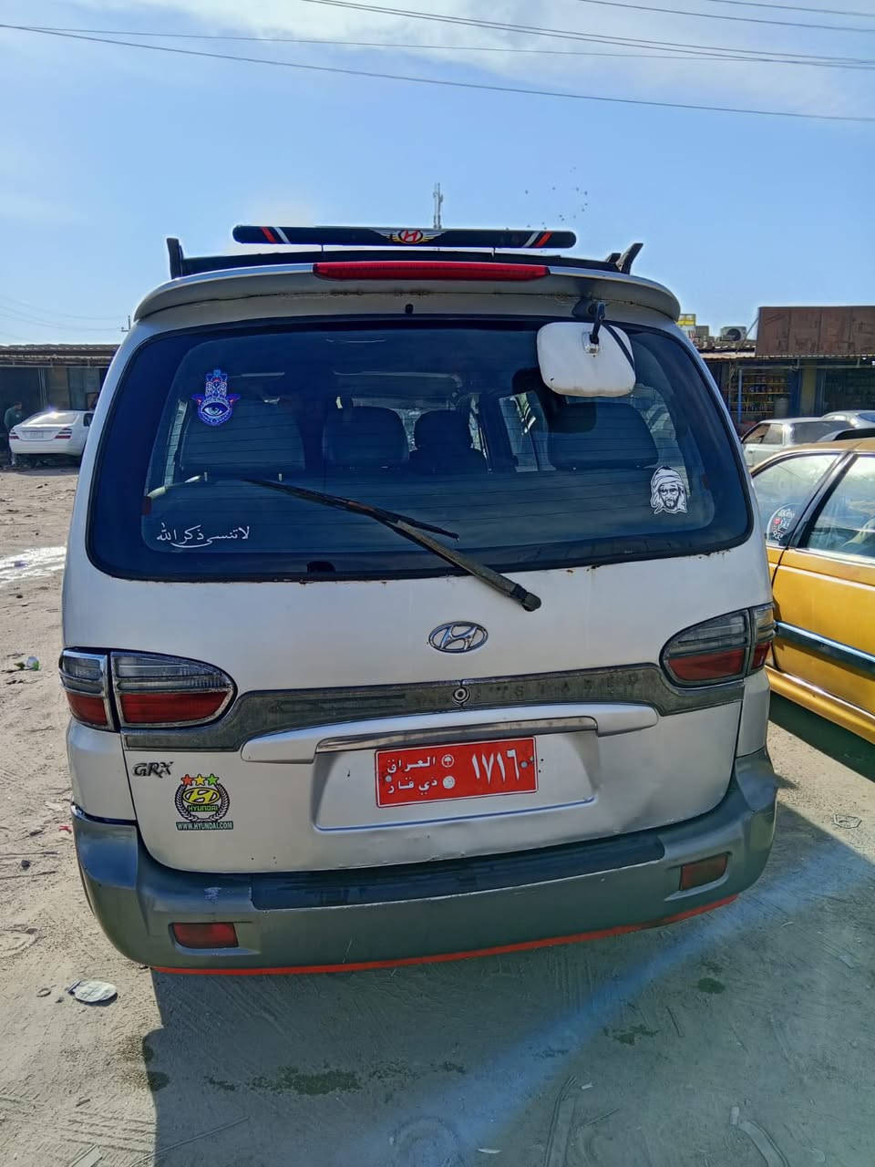 ستاركس  2007 مكينة كلشي ما بيها بس سوبر كايم كهربائيات كلها شغاله امبدلين ضفاير كامله بيها مدكر امامي امبدل و الباقي كدامك بالصور السعر 55 و بيها مجال الهاتف ***********
