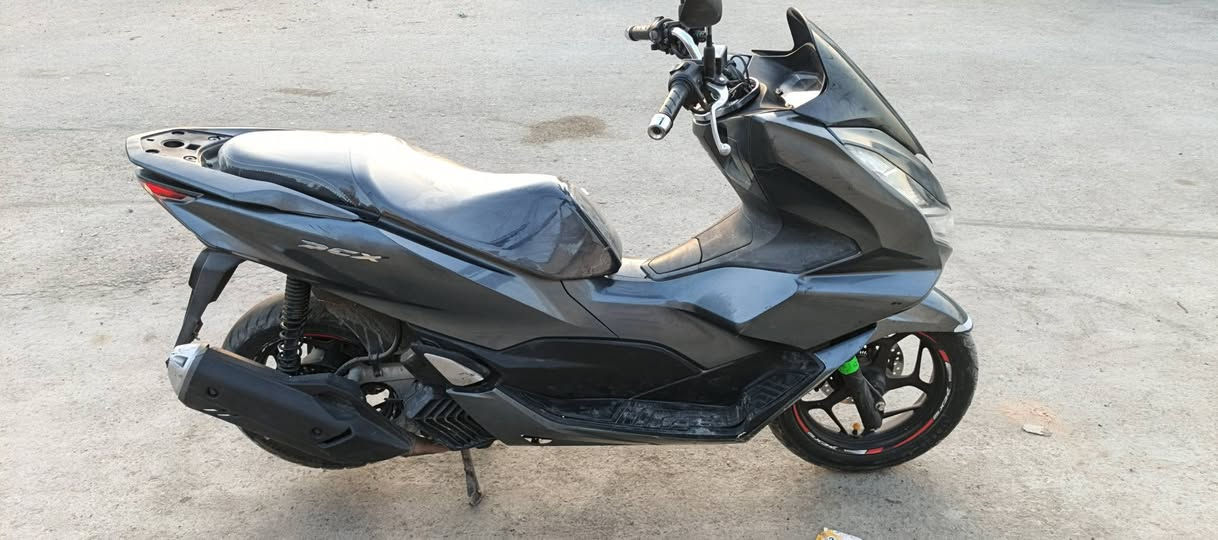 السلام عليكم بي سي اكس الجزء الرابع حساسات كلها شغاله دراجه كفاله عامه معروضه ب ب 17 وبيها مجال بغداد***********
