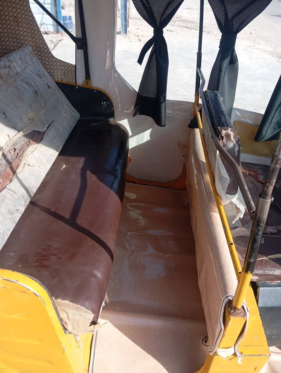 سلام عليكم تكتك موديل20 رقم بابل  تكتك جاهزه كبل لشارع تخم تأير جادر  تكتك جاهزه مذب عليهه ربع العنوان محموديه بغداد  السعر 4750وبيهه مجال بصيط حك الجيه مكلف بل نشر هاذ رقم صاحبهه ***********
