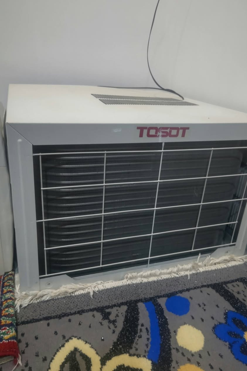 السلام عليكم ورحمة الله وبركاته
مكيف توسوت للبيع مداخل تصليح للبيع السعر 225 نضيف جداً *********** العنوان المراسمة
