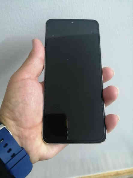 هونر  X8  جهاز جديد شحن تايب سي جهاز نظافه ١٠٠ بلا ١٠٠ اذاكره ١٢٨ رام ٨ السعر ٧٥ وبيه مجال *********** كركوك
