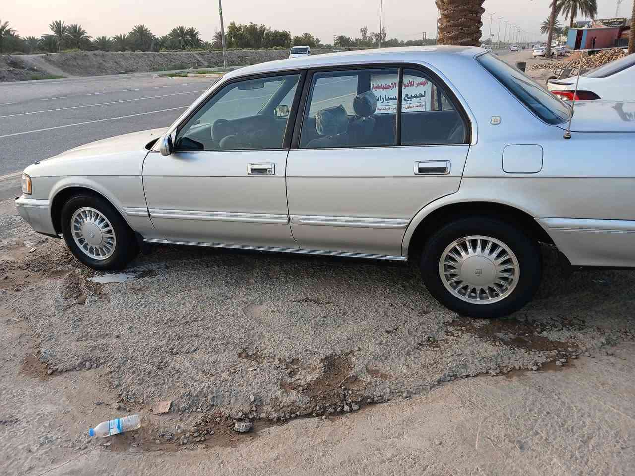 السلام عليكم للبيع       ٧٥
موديل ٩٤ يسره بلاد
مكانه حله 
جاهزه عل ٢٤ حبايه
مصبوغه جماليه         بيه ضربه بل جملغ الخلفي 
بدون كص 
***********
