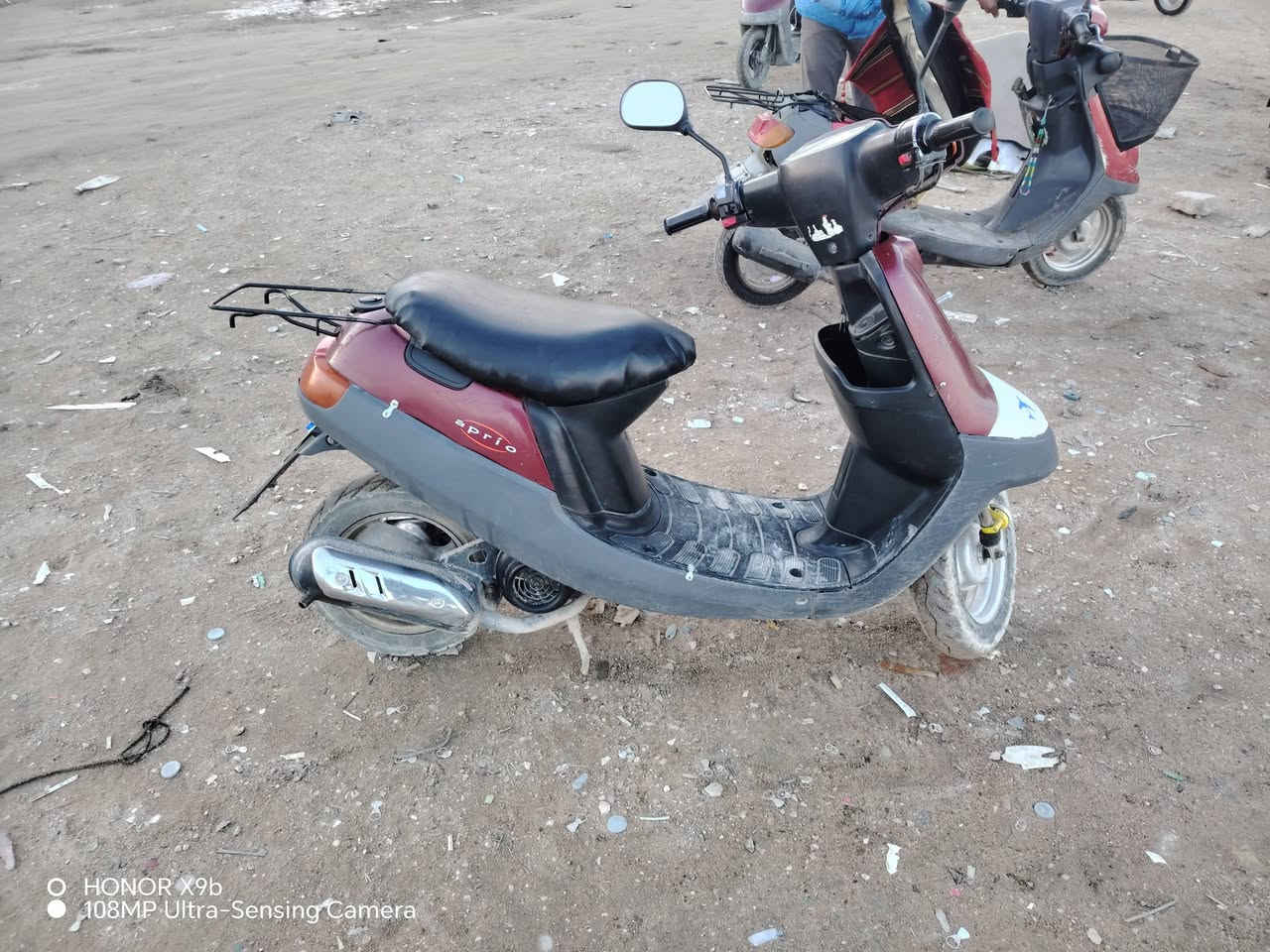 السلام عليكم
بطه للبيع سلف هندر شاصي مكفول مكينه حلوه وناعمه الدراجه شلعتها قويه ونظيفه افحص ب ايدك وشوف بعينك
السعر 170 وبيها مجال بسيط
***********
