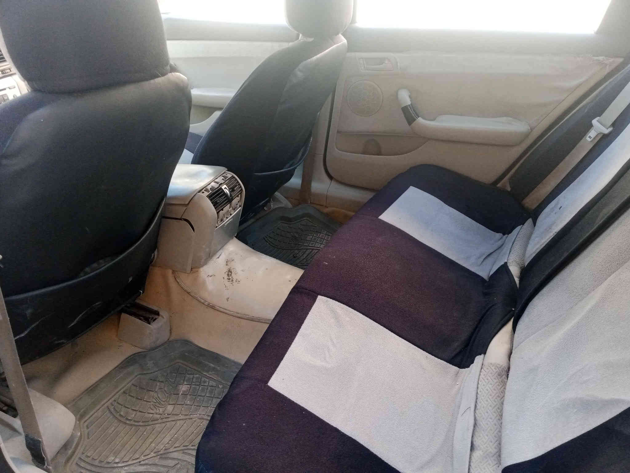 سلام عليكم
سياره كابرس موديل 2008 رقم سليمانيه لون ذهبي سنويه 26 شهر 6 
محرك 6 سلندر كير جدد كهربائيات بلاد 
بيها نقوصات دعاميه اماميه بك لايت جهة سائق  بيها بارد بلجاملغ الخلفي سياره جارده 
مكانها واسط بدره السعر 50 ورقه بون عمله 
رقم ***********
واتساب ***********
