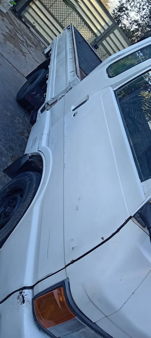 من رخصت المسؤلين كيا بنكو ٩٥ بغداد رقم الشاصي اشعار السعر ٥٣  *********** /***********
