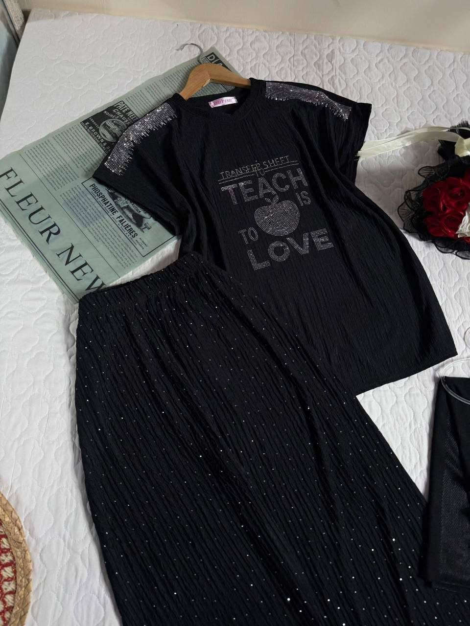 سوت نسائي🖤
السعر خاص 
خامة ساندي صيفي
38-40-42-44-46


**إذا كنت صاحب هذا الإعلان وتريد حذفه لأي سبب، رجاءا أرسل رسالة إلى الدعم الفني**